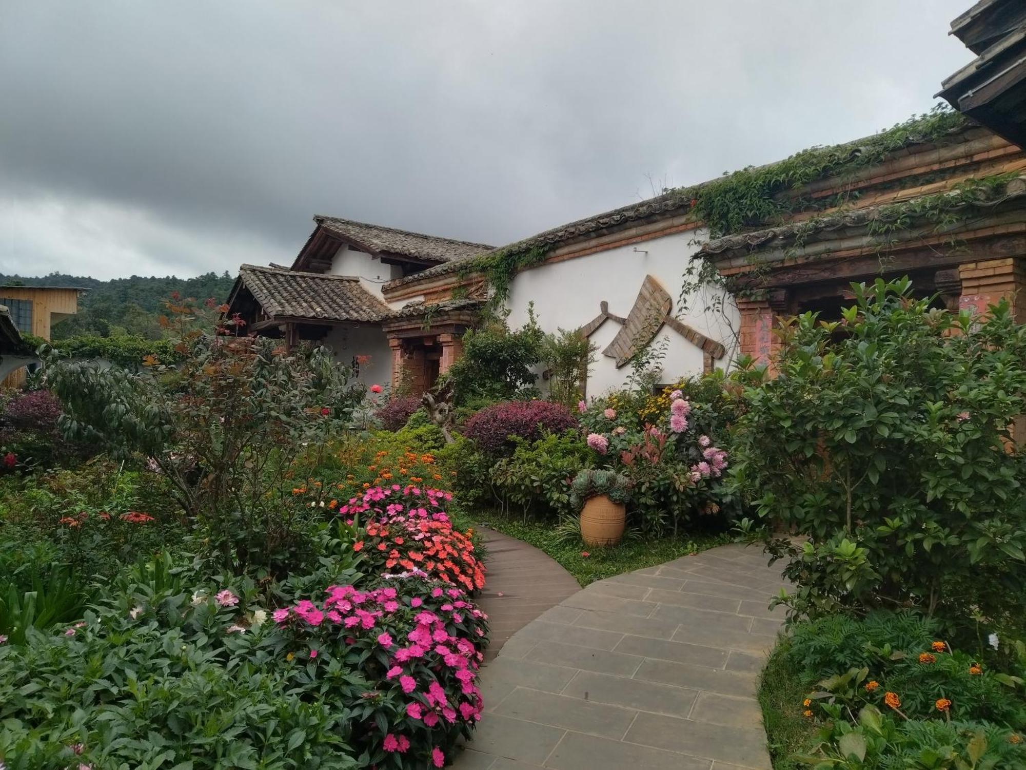 Chunjian Guesthouse Kunming Exterior photo