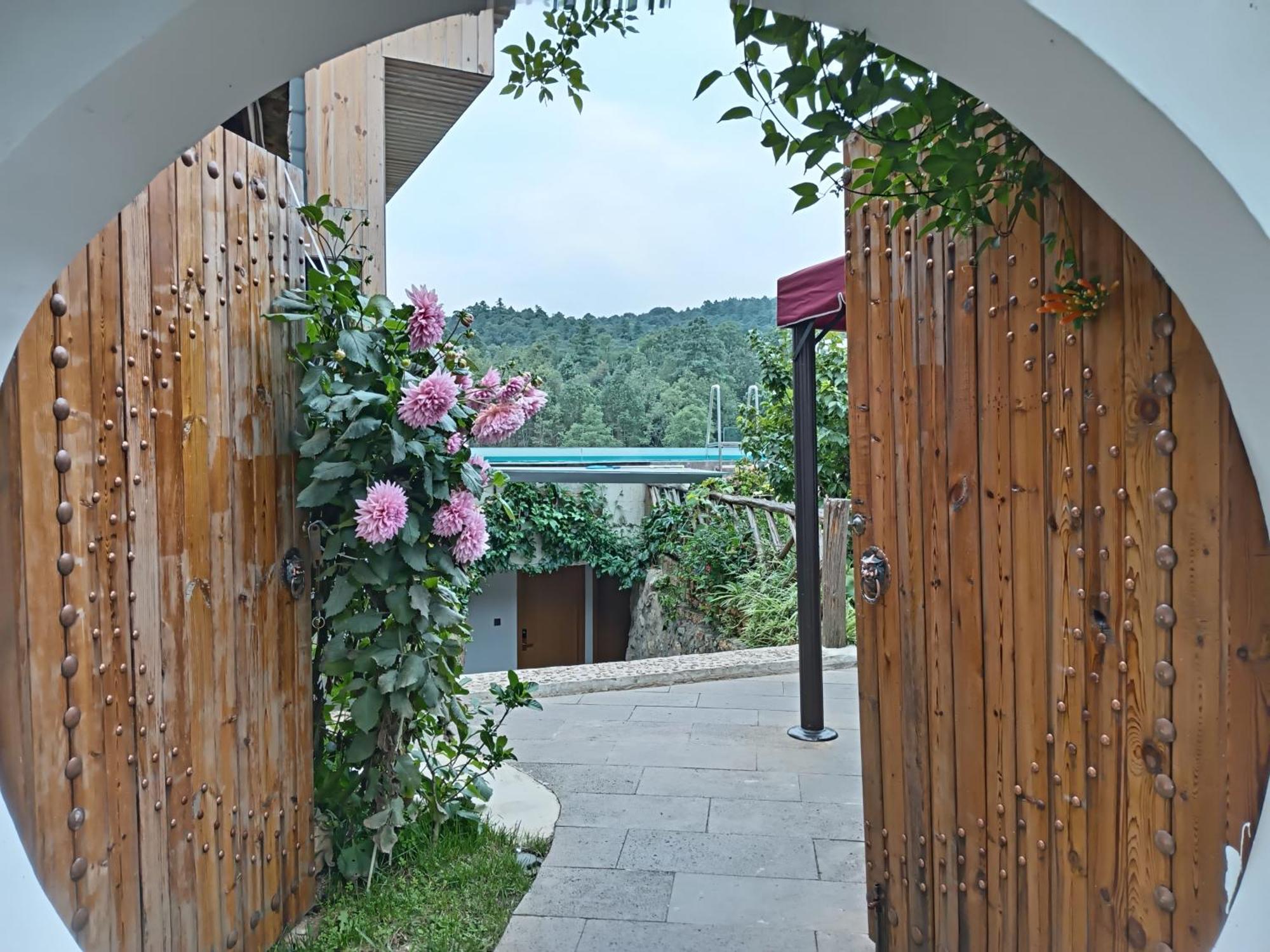 Chunjian Guesthouse Kunming Exterior photo